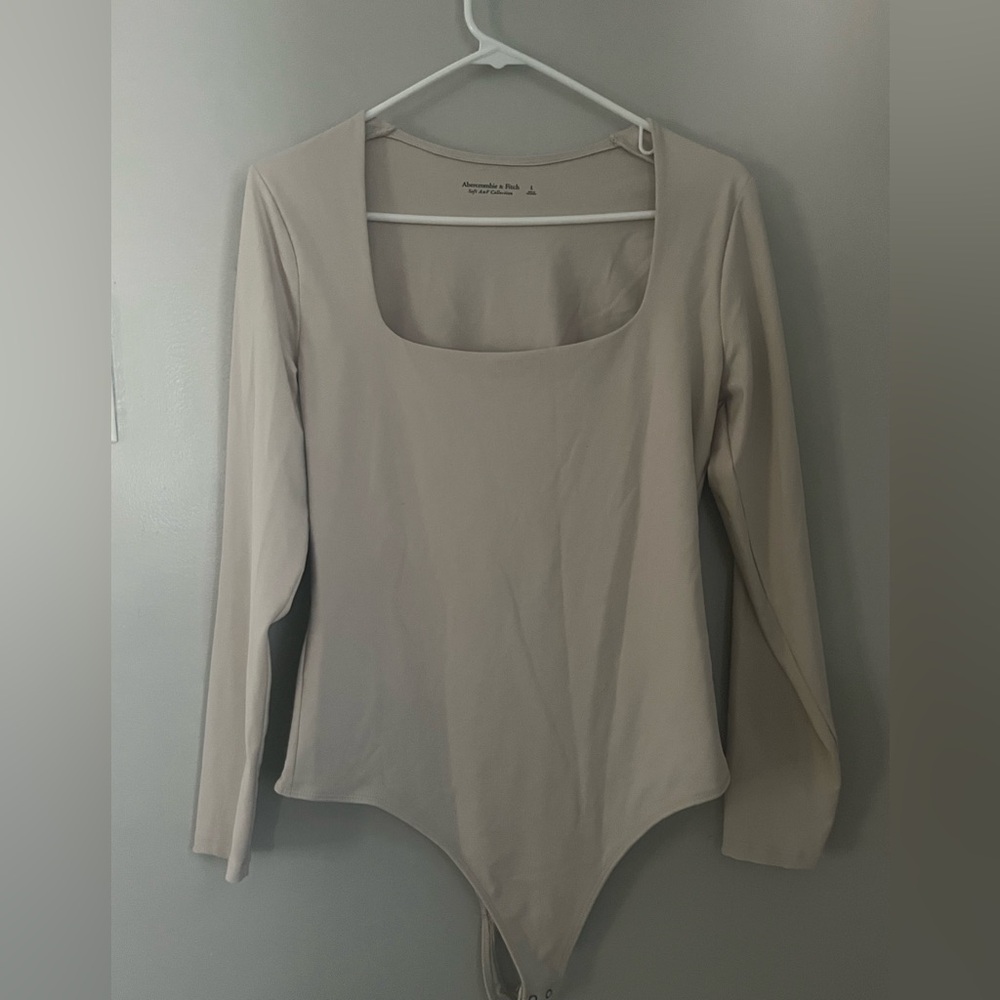 Abercrombie & Fitch Soft AF Long Sleeve Scoopneck Bodysuit L